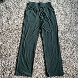Lululemon Women’s Dusty Green Straight-Leg Pants